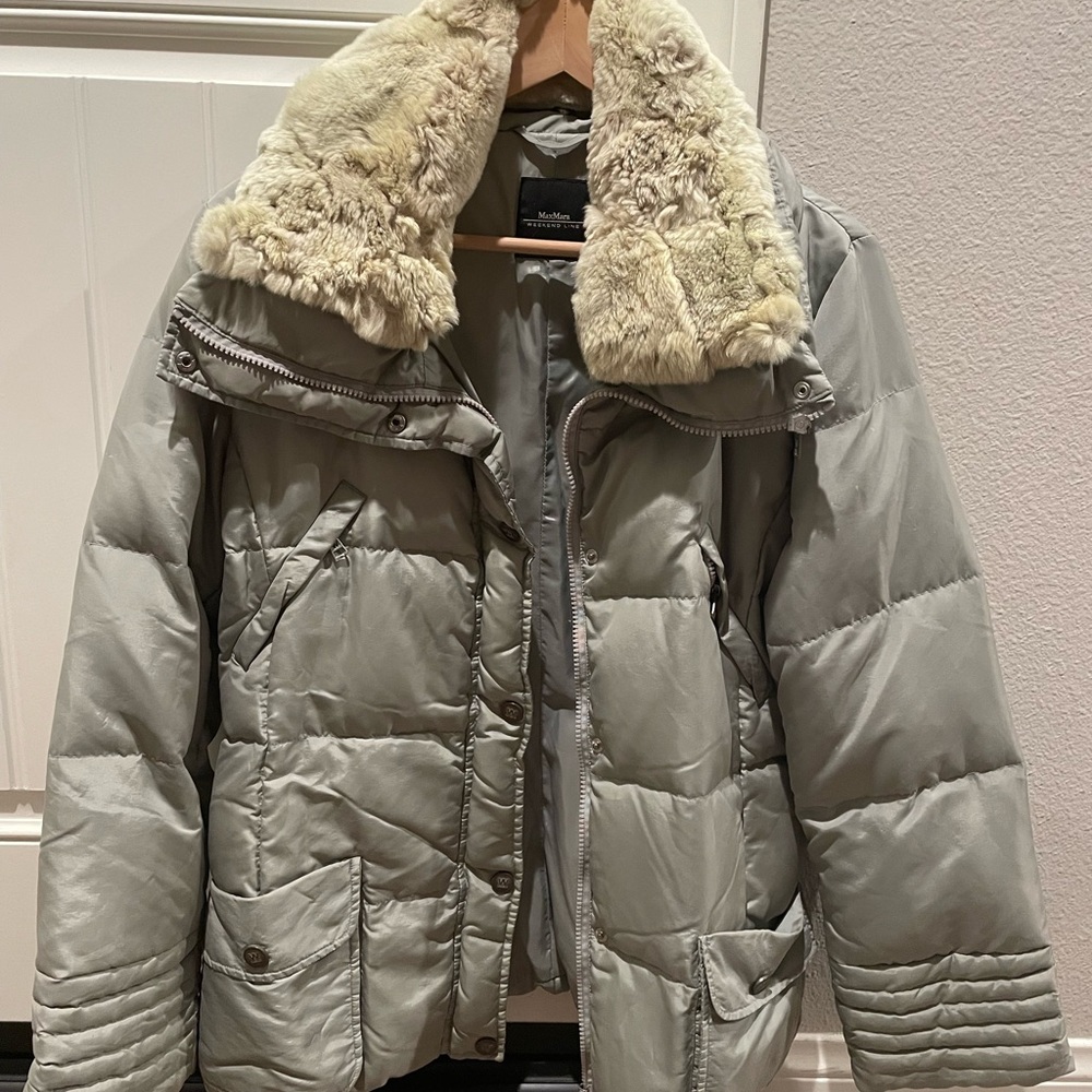 MaxMara Silver Puffer Jacket with Cream Faux Fur Collar
